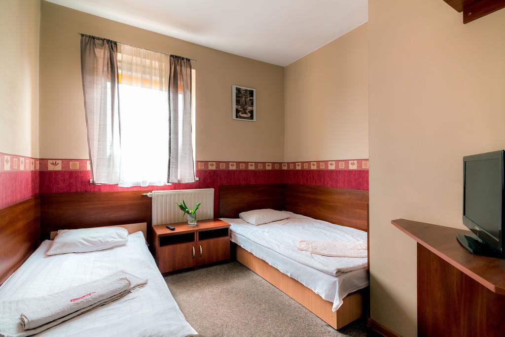 Tamada Aparthotel Ozorkow Ruang foto